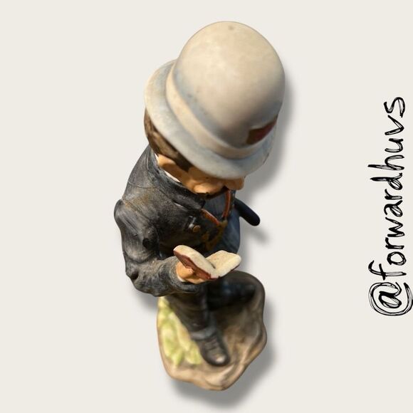 Geo Z. Lefton Hand-Painted Ceramic Policeman Figurine - Picture 5 of 9